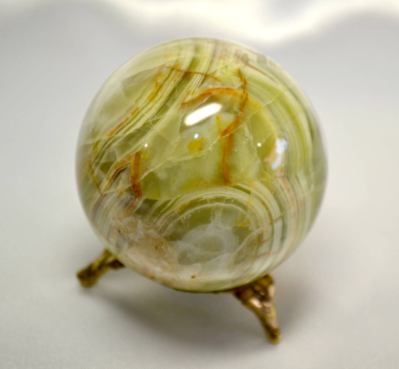 Шар из натурального лечебного камня оникс 7,5 см
Шар из натурального лечебного камня оникс 7,5 см