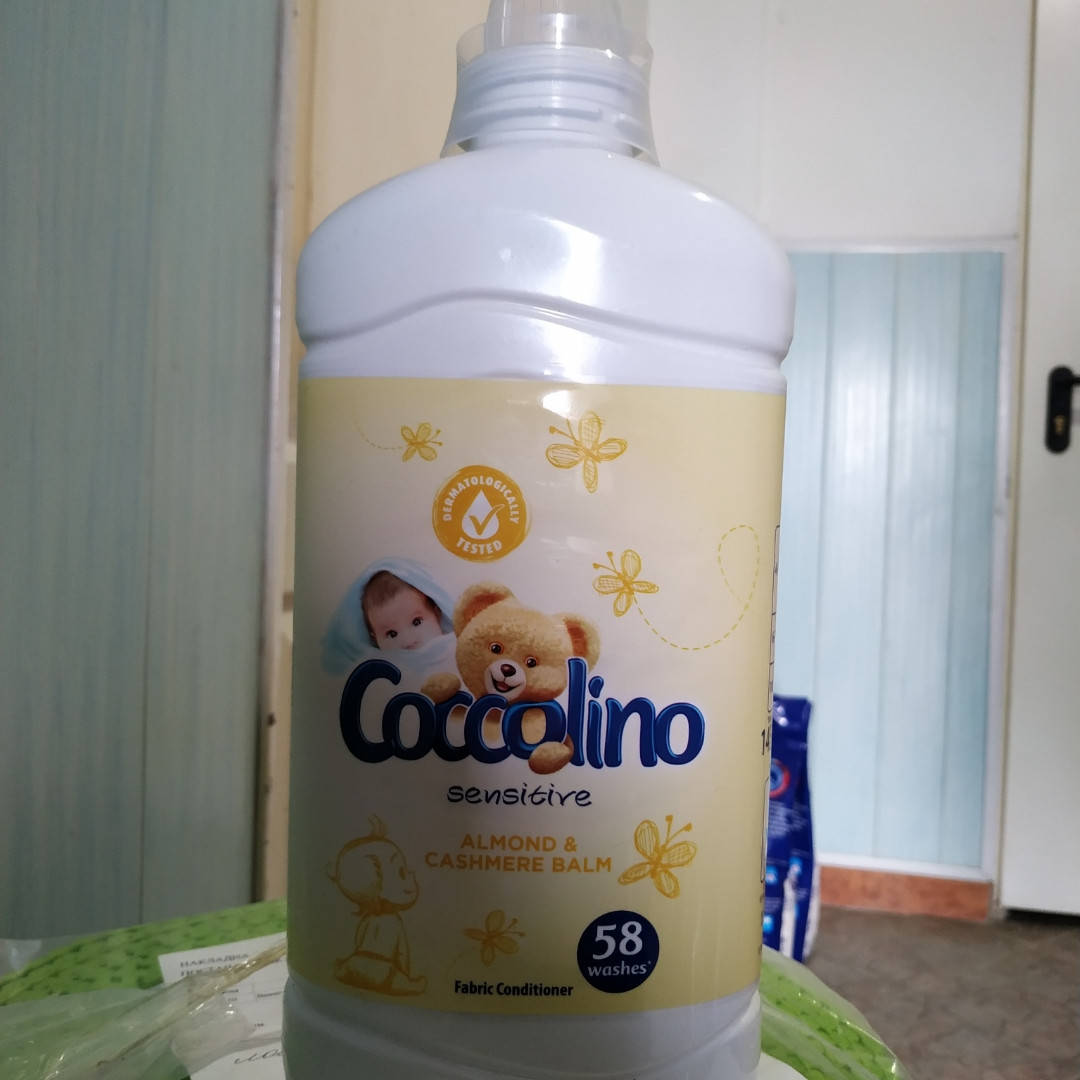 Ополаскиватель для белья коколино Coccolino Sensitive сенситив гипоалергенный 58 стирок 1.8 л
Ополаскиватель для белья коколино Coccolino Sensitive сенситив гипоалергенный 58 стирок 1.8 л