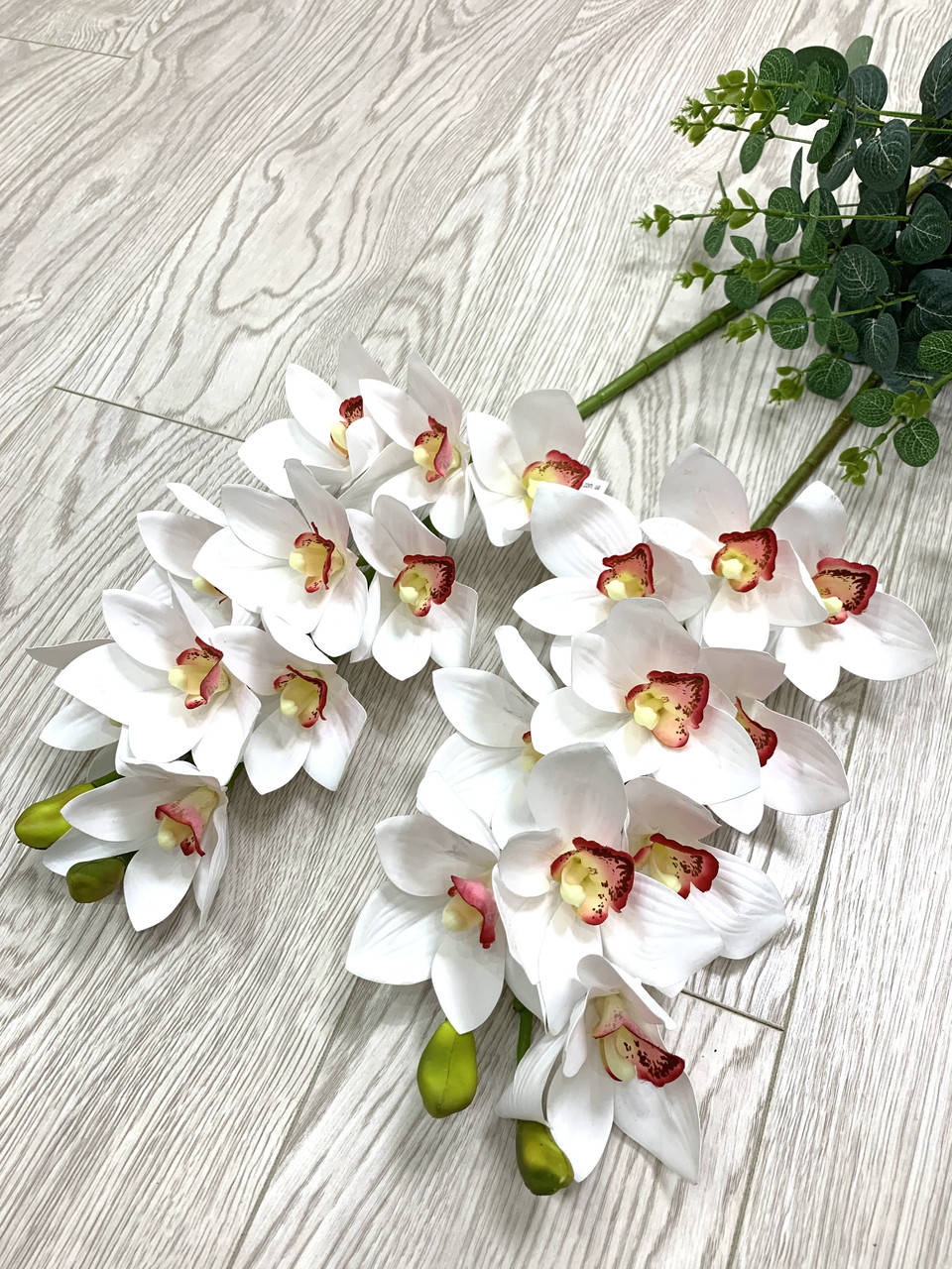 Искусственная, Орхидея Цимбидиум из латекса ( 80 см )
Искусственная, Орхидея Цимбидиум из латекса ( 80 см )