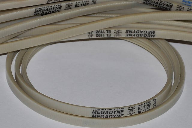 Ремень EL 1192 J3 для стиральных машин Siemens WV 1080, Bosch WMV 1600, Whirlpool AWG 328
Ремень EL 1192 J3 для стиральных машин Siemens WV 1080, Bosch WMV 1600, Whirlpool AWG 328