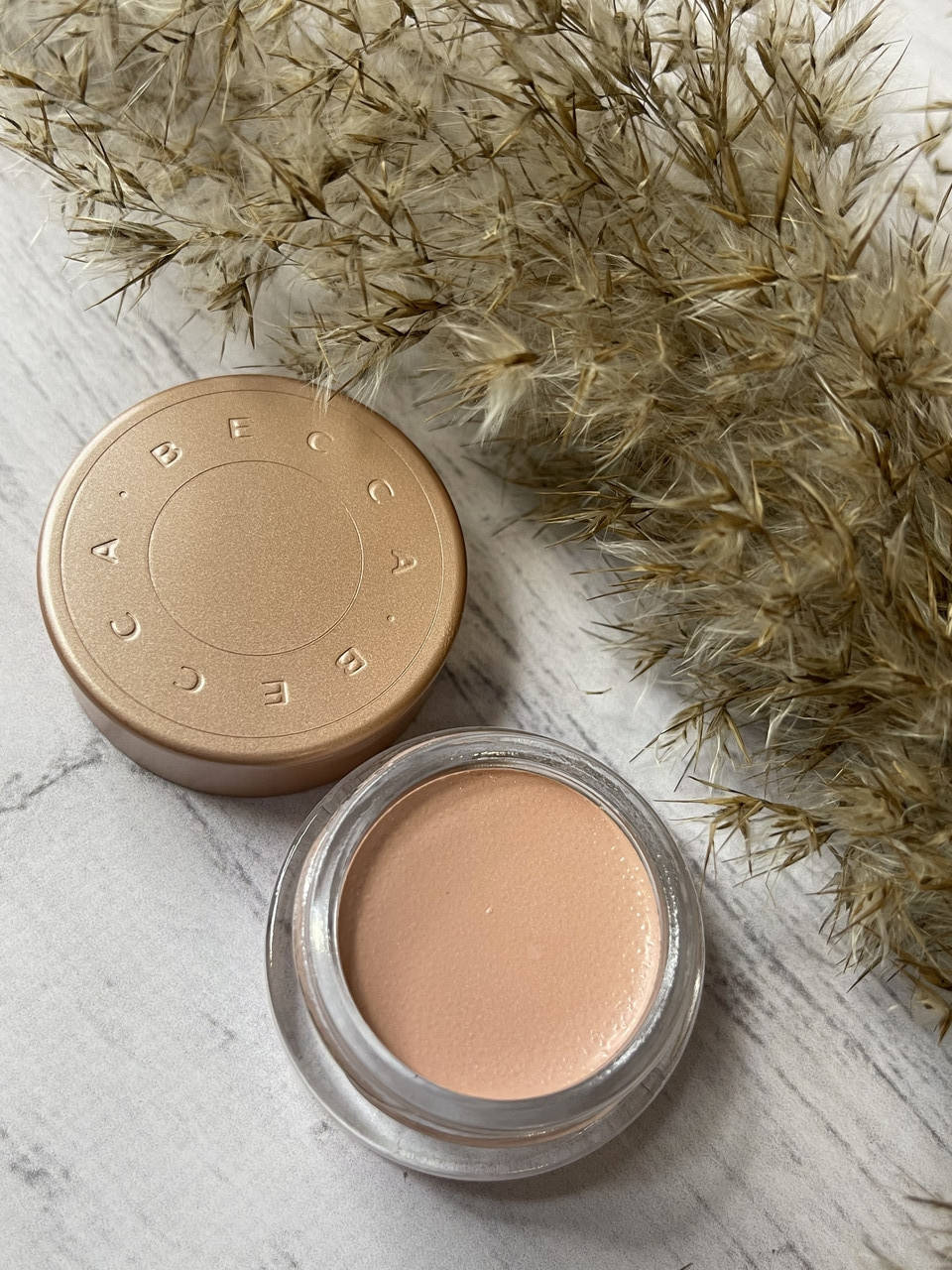Осветляющий корректор на пробу BECCA Under Eye Brightening Corrector
Осветляющий корректор на пробу BECCA Under Eye Brightening Corrector