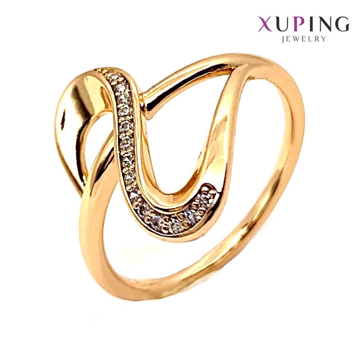 Кольцо Xuping, белые фианиты (куб. цирконий), ширина 17 мм, вес 3 г, позолота 18K, ХР01402 (21)
Кольцо Xuping, белые фианиты (куб. цирконий), ширина 17 мм, вес 3 г, позолота 18K, ХР01402 (21)