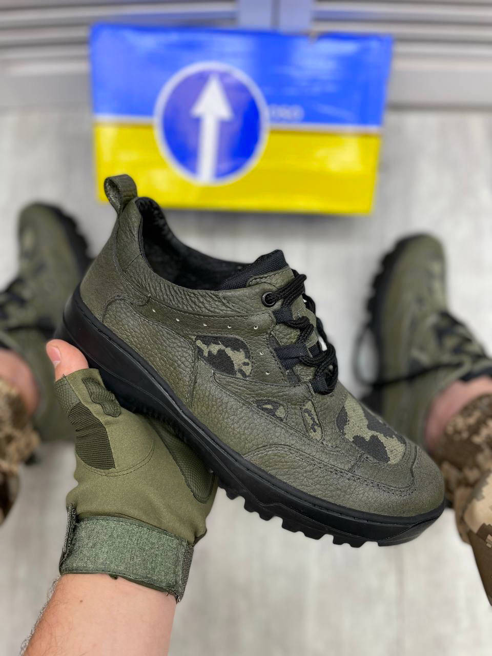 Тактические кроссовки forest warrior, размеры 40-46, кожа, вставки кардюра с пропиткой
Тактические кроссовки forest warrior, размеры 40-46, кожа, вставки кардюра с пропиткой