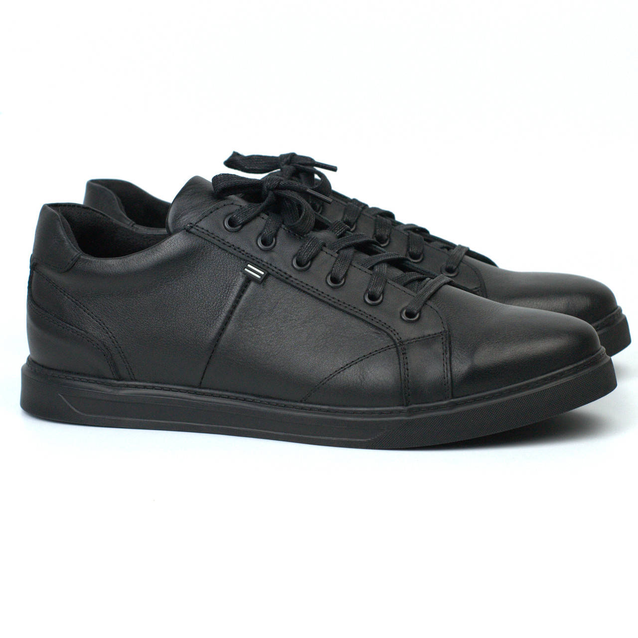 Обувь мужская кожаные кроссовки черные кеды на широкую стопу Rosso Avangard Puran All Black Leather 27.5, 41, Черный
Обувь мужская кожаные кроссовки черные кеды на широкую стопу Rosso Avangard Puran All Black Leather 27.5, 41, Черный