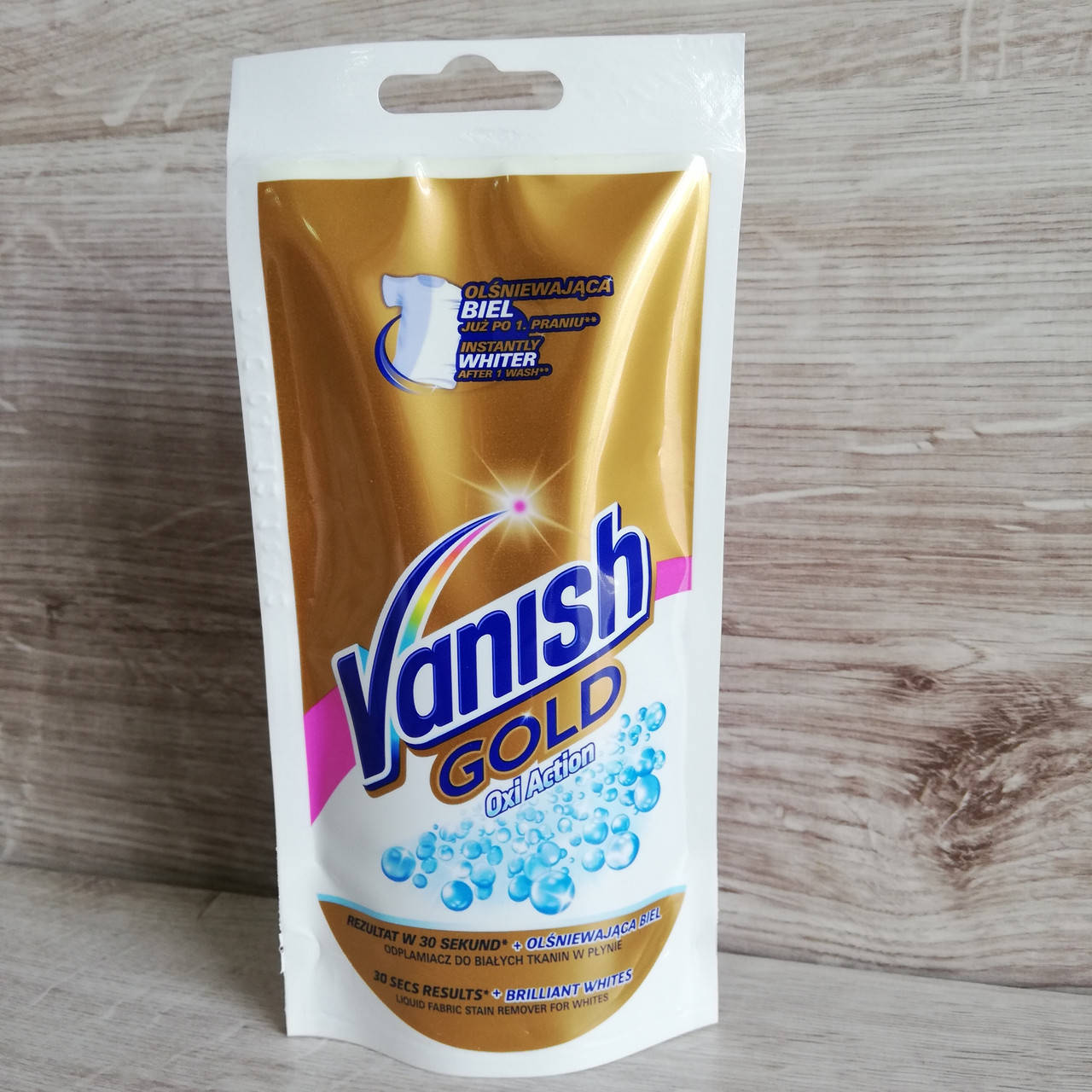 Пятновыводитель и отбеливатель жидкий для тканей Vanish Gold Oxi Action для белого белья, 100 мл
Пятновыводитель и отбеливатель жидкий для тканей Vanish Gold Oxi Action для белого белья, 100 мл