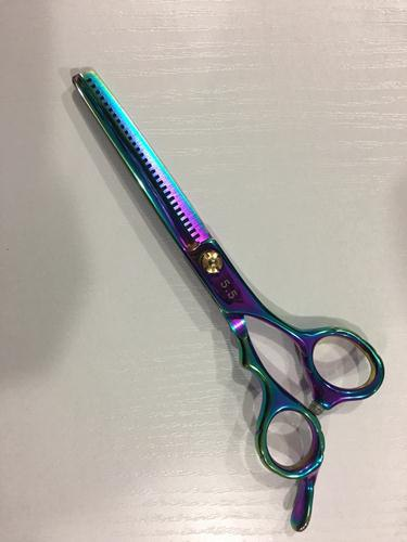 Ножницы парикмахерские ЭСТЕТ 5.5 филировочные смещенные зеленый хамелеон
Ножницы парикмахерские ЭСТЕТ 5.5 филировочные смещенные зеленый хамелеон