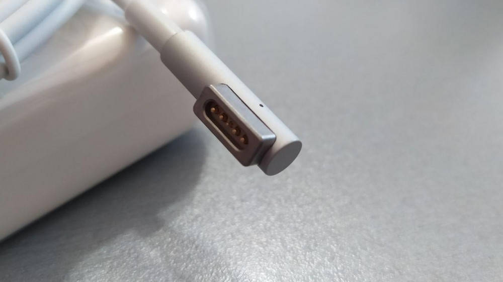 Блок питания для ноутбука Apple MacBook Pro 15"/17" 85W 18.5V 4.6A L-style MagS, зарядное устройство , зарядка
Блок питания для ноутбука Apple MacBook Pro 15"/17" 85W 18.5V 4.6A L-style MagS, зарядное устройство , зарядка