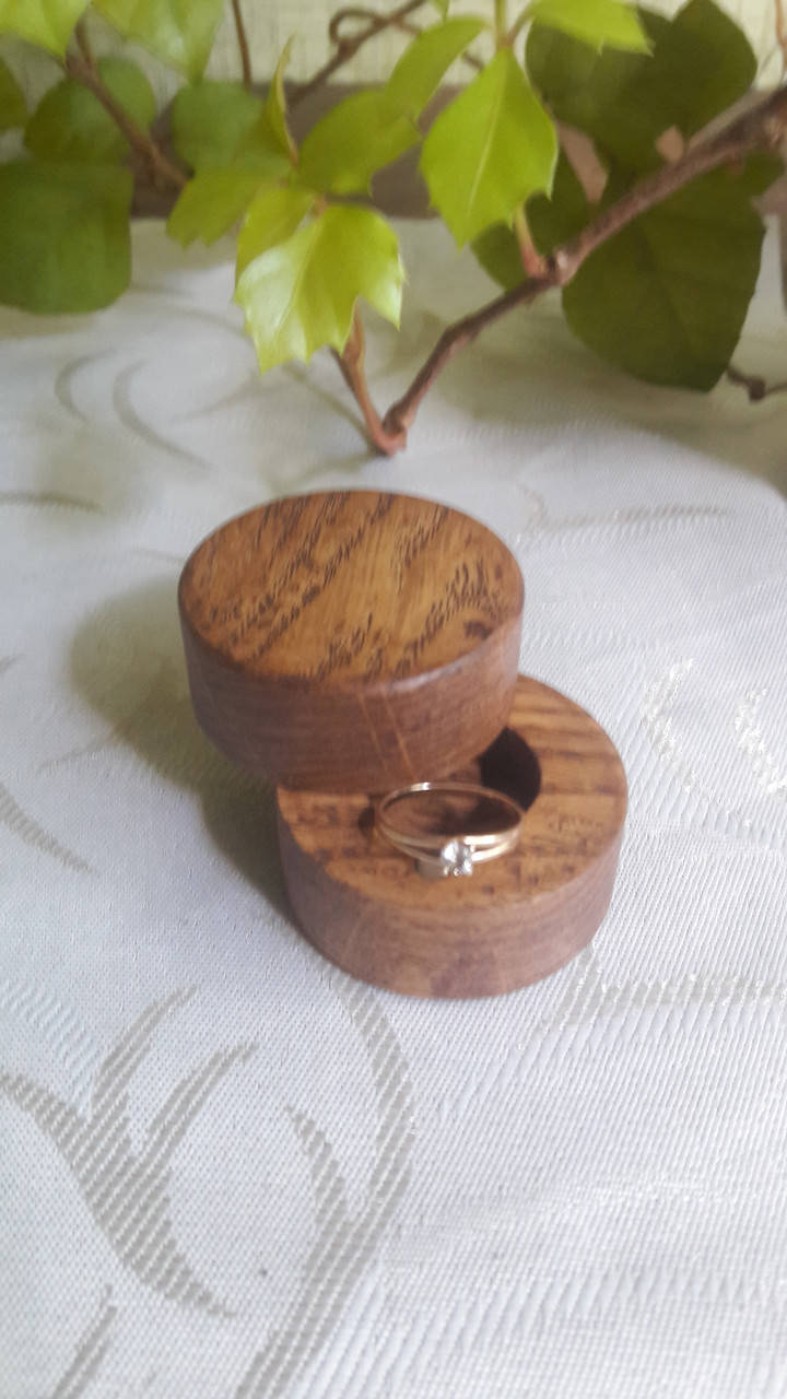 Шкатулка для свадебных колец. Шкатулка для колец из дерева. Шкатулочка для обручальных колец.
Шкатулка для свадебных колец. Шкатулка для колец из дерева. Шкатулочка для обручальных колец.