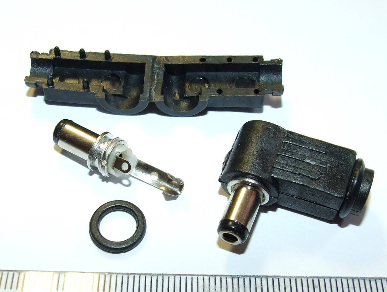 JC025 5.5x2.5mm Розбірний роз'єм Штекер вилка разъем коннектор папа Asus Toshiba Lenovo Fujitsu-Siemens MSI
JC025 5.5x2.5mm Розбірний роз'єм Штекер вилка разъем коннектор папа Asus Toshiba Lenovo Fujitsu-Siemens MSI