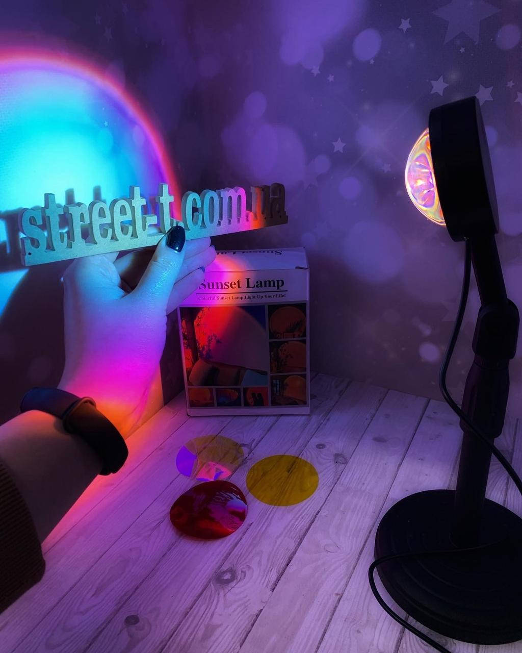 Лампа для фото с эффектом заката Проекционная настольная LED лампа sunset lamp 4в1 для атмосферных фото
Лампа для фото с эффектом заката Проекционная настольная LED лампа sunset lamp 4в1 для атмосферных фото