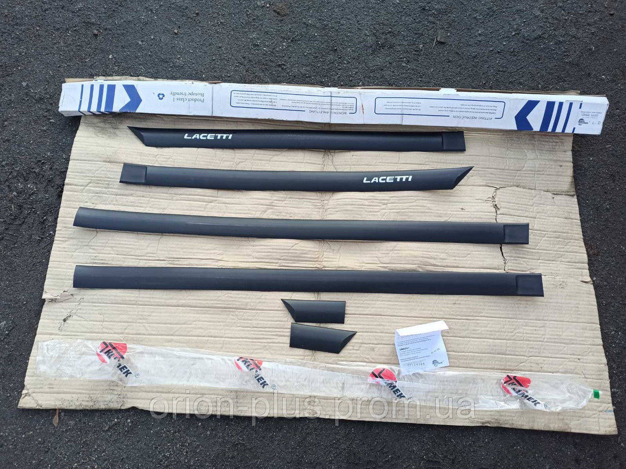 Молдинги на двери резиновые Шевроле Лачетти к-кт Польша (KLIMEK)
Молдинги на двери резиновые Шевроле Лачетти к-кт Польша (KLIMEK)