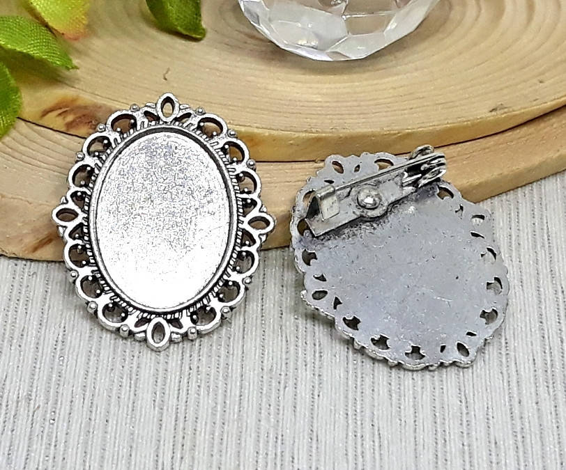 Основа для броши Сеттинг овальная 27х22 мм Серебро античное под кабошон 18х13 мм, Серебристый
Основа для броши Сеттинг овальная 27х22 мм Серебро античное под кабошон 18х13 мм, Серебристый