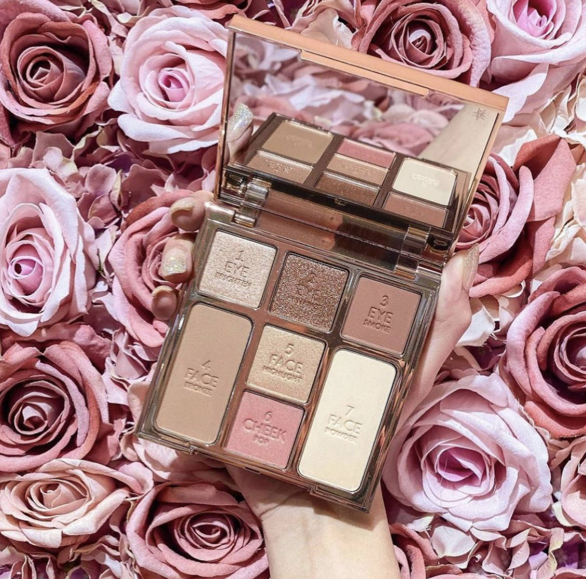 Палетка для лица Charlotte Tilbury Instant Look of Love in Palette Pretty Blushed Beauty
Палетка для лица Charlotte Tilbury Instant Look of Love in Palette Pretty Blushed Beauty