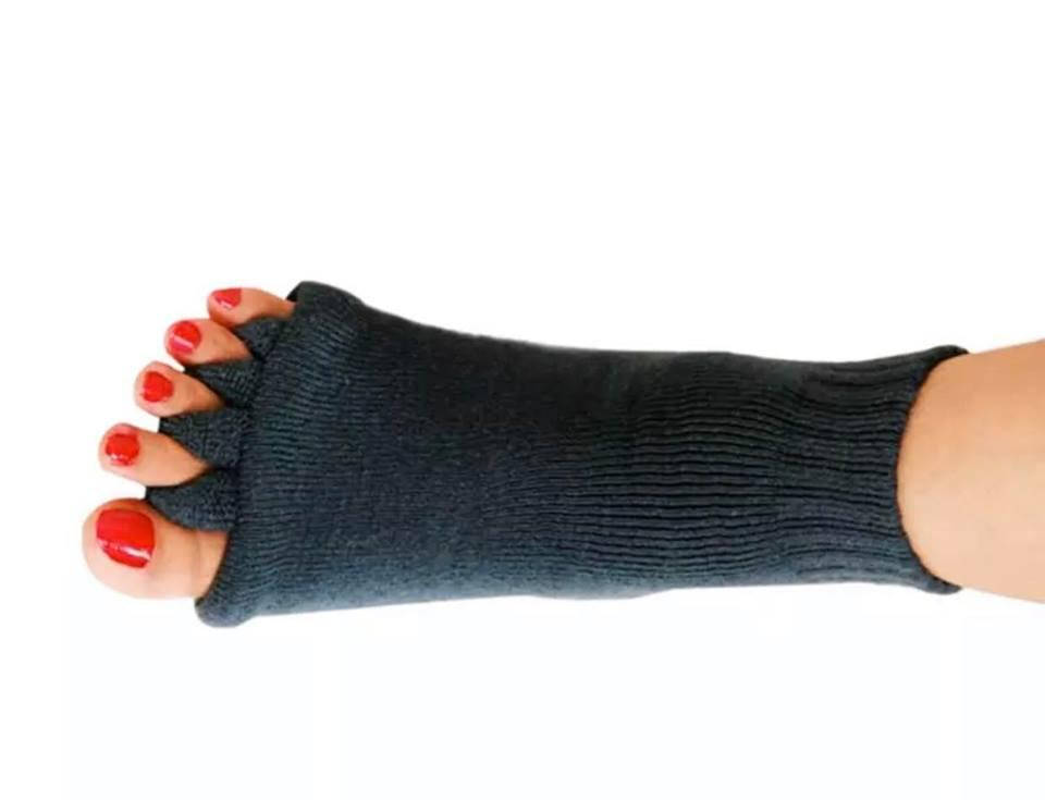 Массажные носки-корректоры с разделением пальцев (серый)
Массажные носки-корректоры с разделением пальцев (серый)