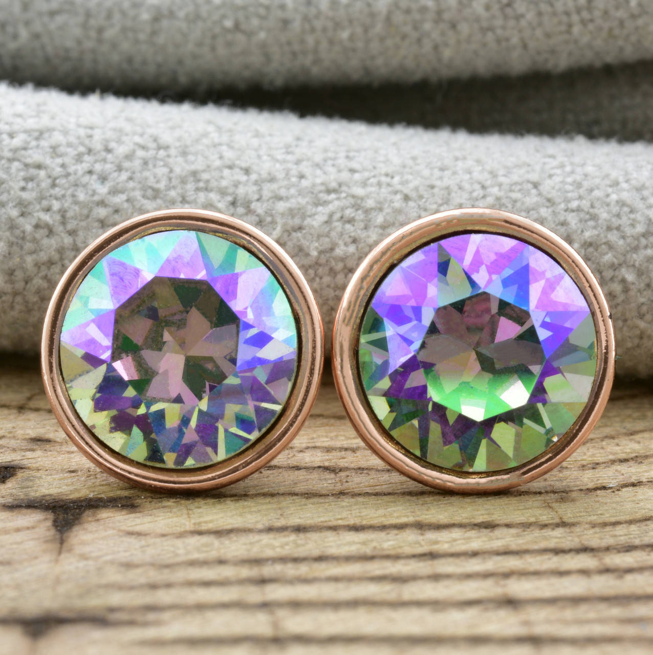 Серьги Изящный блеск с кристаллами Swarovski 83082 размер 10х10 мм вес 2.60 г цвет райское сияние позолота РО
Серьги Изящный блеск с кристаллами Swarovski 83082 размер 10х10 мм вес 2.60 г цвет райское сияние позолота РО