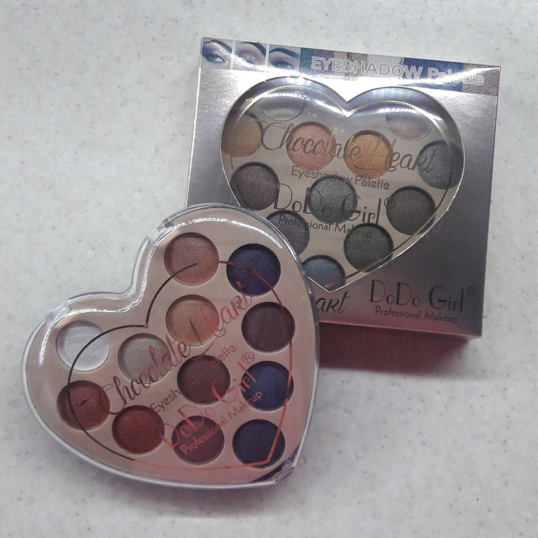 Тени для макияжа "сердце" 12 оттенков
Тени для макияжа "сердце" 12 оттенков