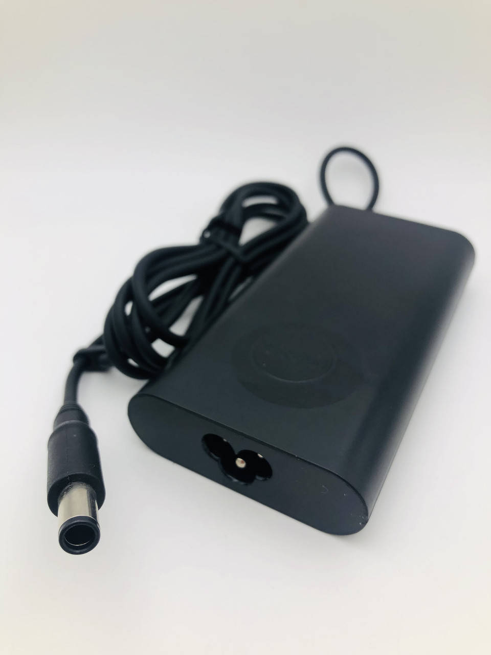 Блок питания для ноутбука Dell, разъем 7.4*5.0 pin, 19.5V, 4.62A, 90W, черный, без кабеля, 4th Gen., ORIG
Блок питания для ноутбука Dell, разъем 7.4*5.0 pin, 19.5V, 4.62A, 90W, черный, без кабеля, 4th Gen., ORIG