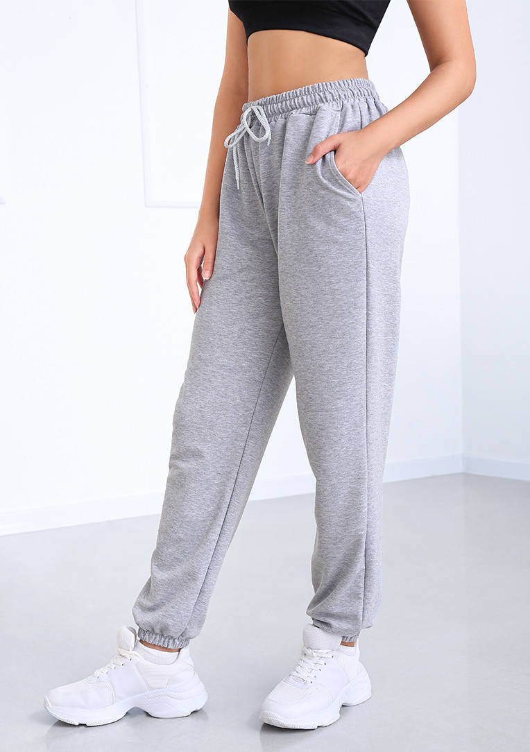 Спортивные штаны с высокой талией "Matrix"| Распродажа модели Серый, 46-48 
Спортивные штаны с высокой талией "Matrix"| Распродажа модели Серый, 46-48