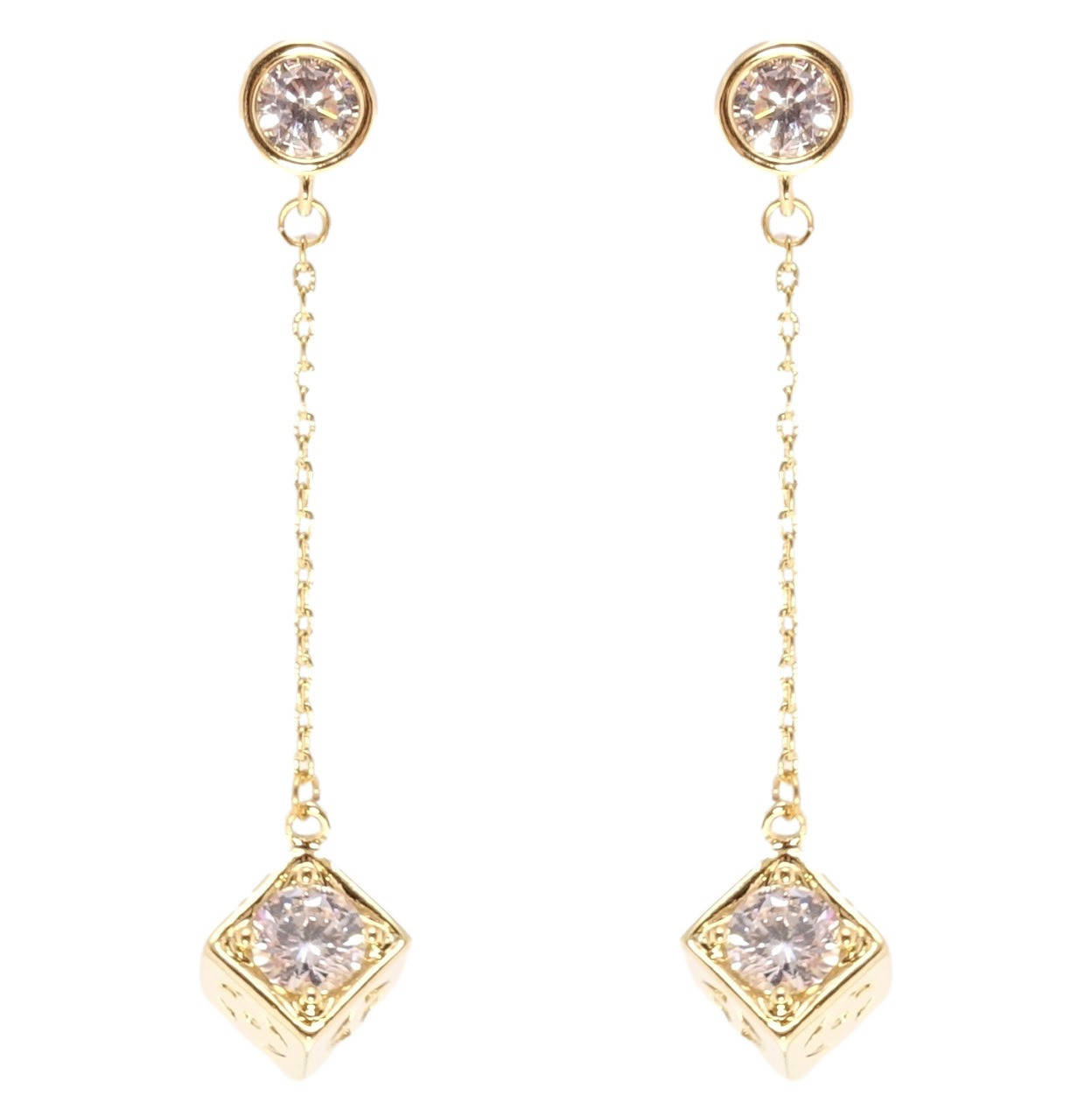 Серьги Xuping QQMM Позолота 14K игла серебро 925 гвоздики (пусеты) "Резные кубики с кристаллами на цепочках"
Серьги Xuping QQMM Позолота 14K игла серебро 925 гвоздики (пусеты) "Резные кубики с кристаллами на цепочках"