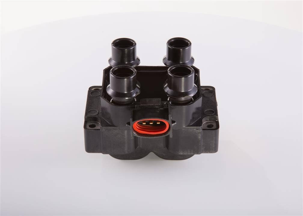Катушка зажигания Ford Escort 95-98/ Fiesta 89-02/ Focus 98-04/ Mondeo 93-00/ Sierra 88-90, Mazda 626 97-02 
Катушка зажигания Ford Escort 95-98/ Fiesta 89-02/ Focus 98-04/ Mondeo 93-00/ Sierra 88-90, Mazda 626 97-02