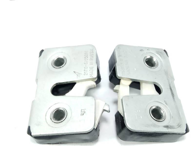 Замок двери бесшумный ДААЗ наружный 2шт ВАЗ 2108 2109 21099 2110 2111 2112 2170 (21700-6105010-00)
Замок двери бесшумный ДААЗ наружный 2шт ВАЗ 2108 2109 21099 2110 2111 2112 2170 (21700-6105010-00)