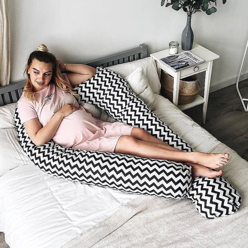 Подушка для беременных Premium зигзаг черный С наволочкой, 150 см, Разные цвета 
Подушка для беременных Premium зигзаг черный С наволочкой, 150 см, Разные цвета