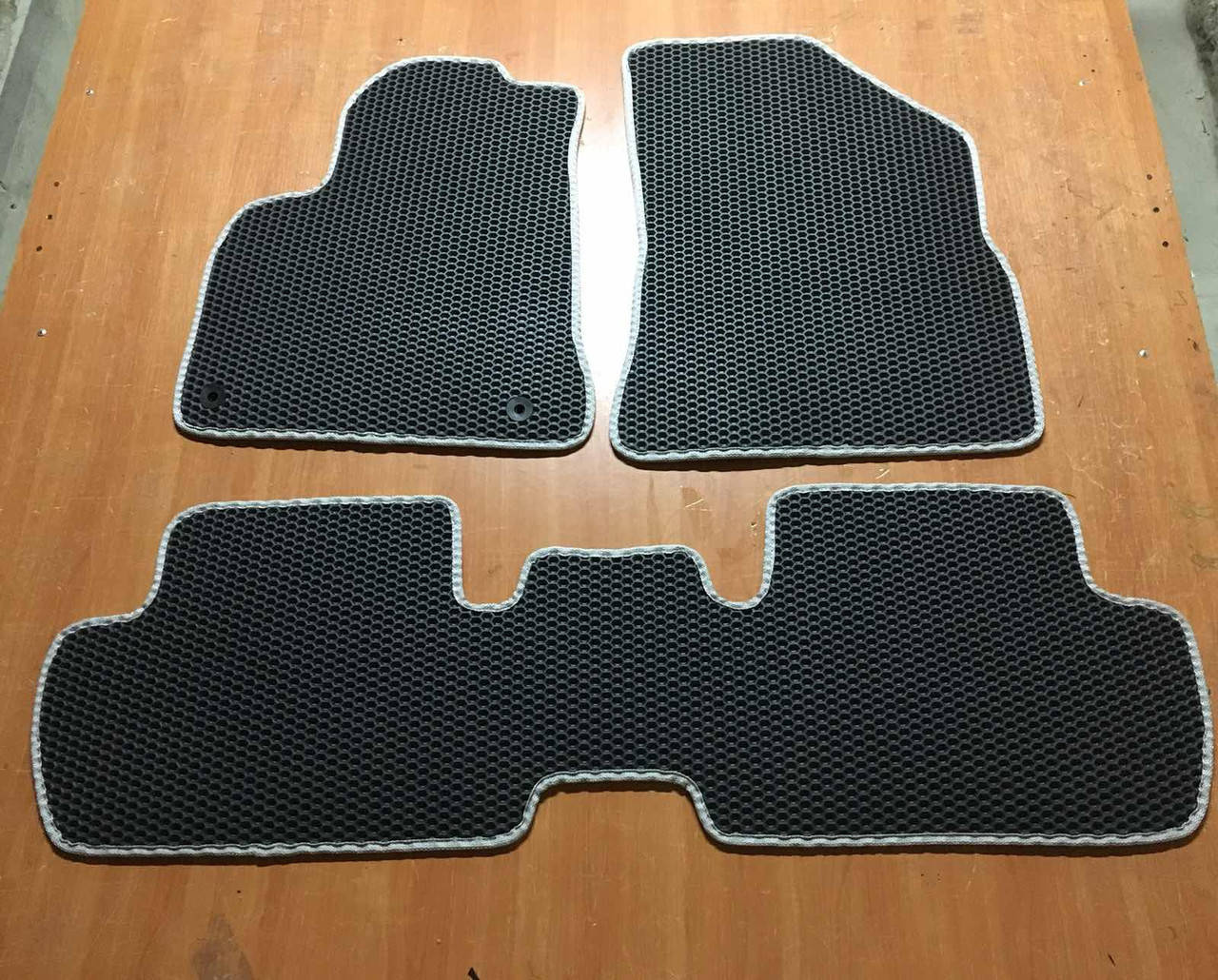 Автомобильные коврики eva для Peugeot 3008 2008-..... год 
Автомобильные коврики eva для Peugeot 3008 2008-..... год