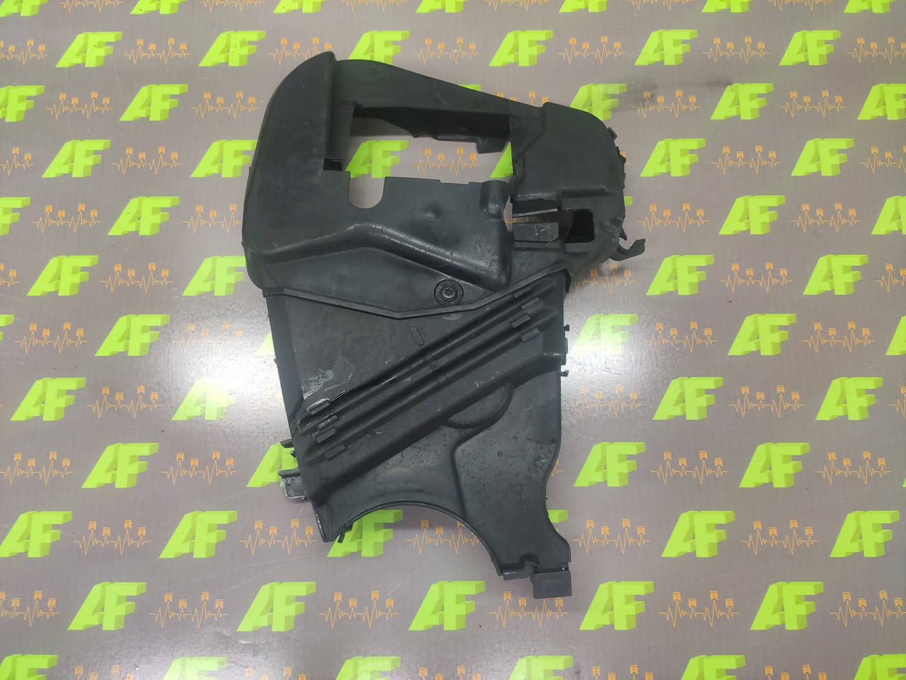 Защита ремня ГРМ 8200795012/ 8200795018/ 8200958221 для Dacia/ Nissan/ Renault/ Suzuki Kangoo 2
Защита ремня ГРМ 8200795012/ 8200795018/ 8200958221 для Dacia/ Nissan/ Renault/ Suzuki Kangoo 2