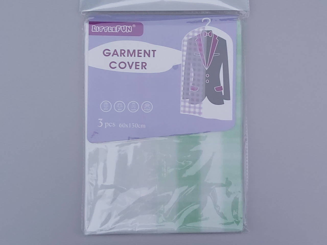 Набор чехлов для хранения одежды флизелиновый. В упаковке 3 штуки, размер 60*130 см. 
Набор чехлов для хранения одежды флизелиновый. В упаковке 3 штуки, размер 60*130 см.