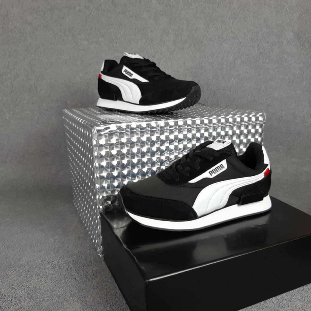 Puma Future Rider Чёрные с белым мужские демисезонные кроссовки. Лето/осень/весна, мужские замшевые кроссовки., Черно-белый
Puma Future Rider Чёрные с белым мужские демисезонные кроссовки. Лето/осень/весна, мужские замшевые кроссовки., Черно-белый