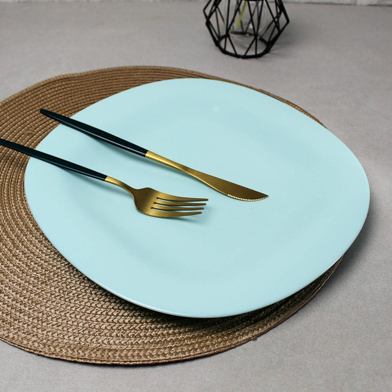 Тарелка голубая квадратная обеденная Luminarc Carine Light Turquoise 27 см (P4127), Голубой
Тарелка голубая квадратная обеденная Luminarc Carine Light Turquoise 27 см (P4127), Голубой