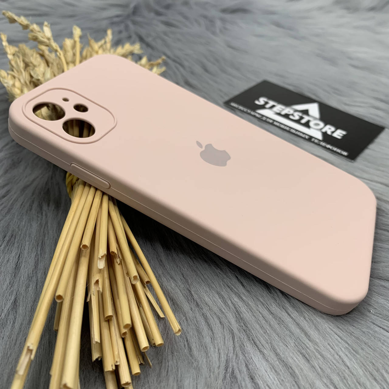 Чехол КВАДРАТНЫЙ Silicone case Full camera 360 для iPhone 11 6.1 с микрофиброй Square закрытым низом камерой 20. Pink sand 
Чехол КВАДРАТНЫЙ Silicone case Full camera 360 для iPhone 11 6.1 с микрофиброй Square закрытым низом камерой 20. Pink sand