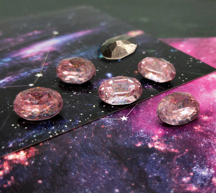 (10шт) Кристаллы "Галактика" овал грань 10х14мм (непрозрачное дно), Красный 
(10шт) Кристаллы "Галактика" овал грань 10х14мм (непрозрачное дно), Красный