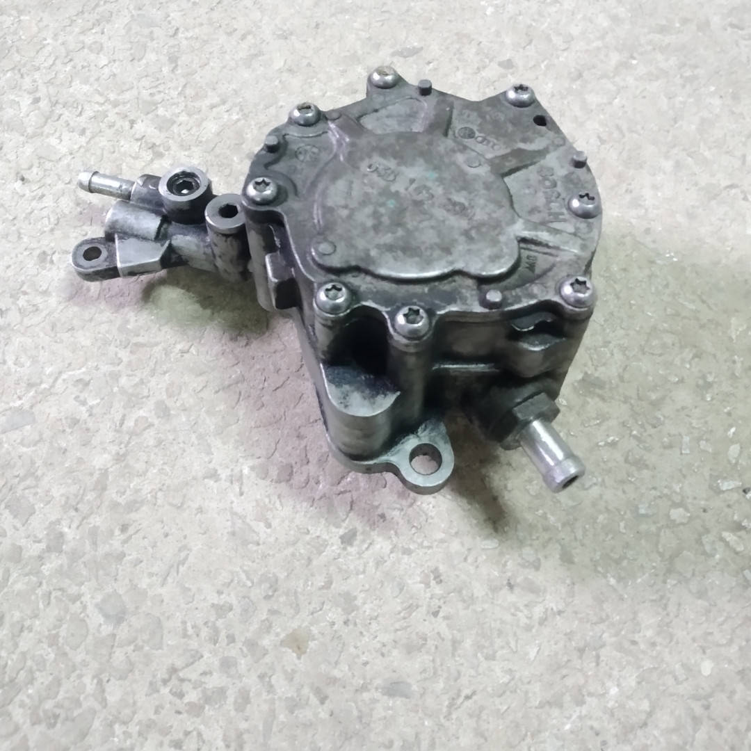 Вакуумний насос Audi A3 A4 A6 Seat Altea Leon Skoda Octavia Superb VW Golf Passat 038145209
Вакуумний насос Audi A3 A4 A6 Seat Altea Leon Skoda Octavia Superb VW Golf Passat 038145209