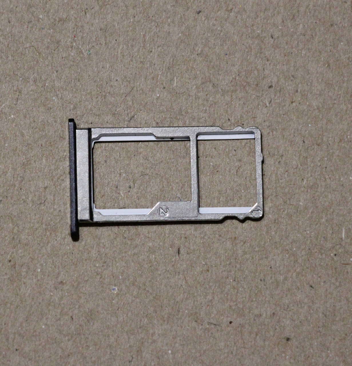Держатель sim card tray holder слот сим лоток Lenovo Vibe K5 Note A7020a40 A7020a48 Grey original
Держатель sim card tray holder слот сим лоток Lenovo Vibe K5 Note A7020a40 A7020a48 Grey original