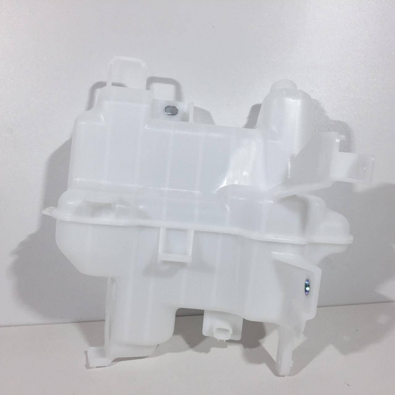 Бачок омывателя Mazda GHR167481