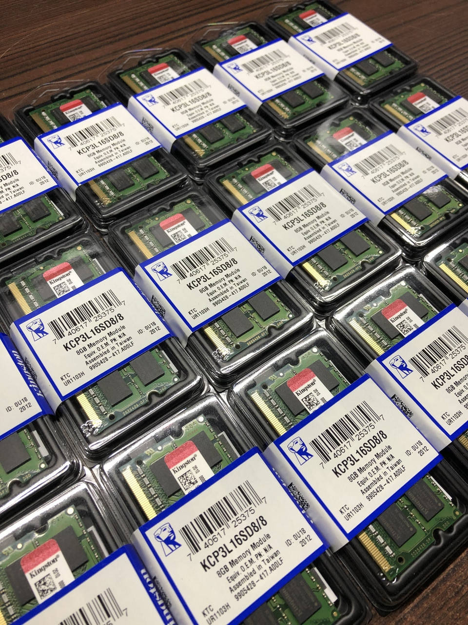 НОВА оперативна пам'ять для ноута 1600МГц 1.35V DDR3L 8 ГБ Kingston KCP3L16SD8/8 Читати опис
НОВА оперативна пам'ять для ноута 1600МГц 1.35V DDR3L 8 ГБ Kingston KCP3L16SD8/8 Читати опис