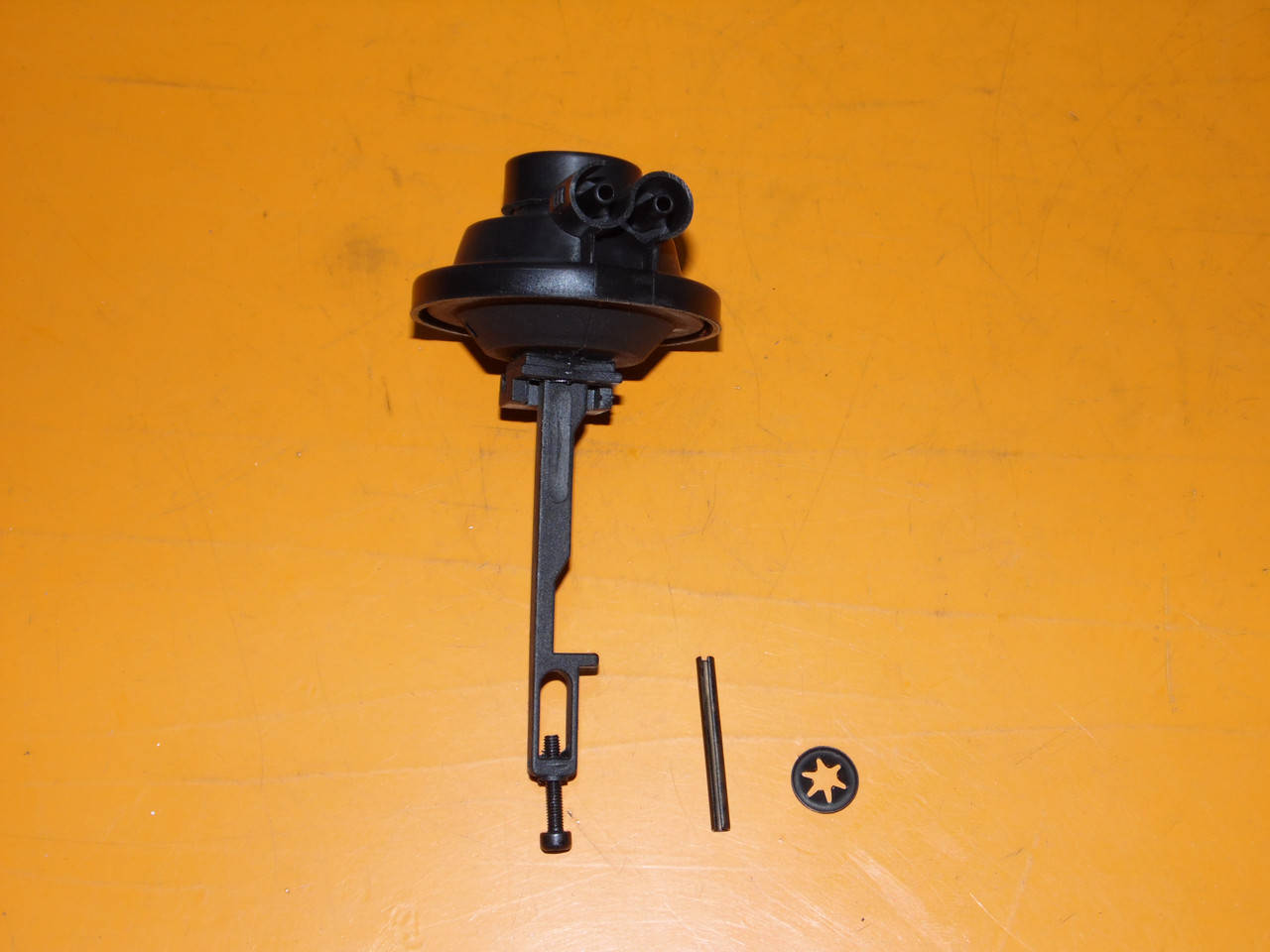 Вакуумный регулятор карбюратора Audi 100 VW golf 2 jetta 2 passat b2 JP GROUP 1115150200
Вакуумный регулятор карбюратора Audi 100 VW golf 2 jetta 2 passat b2 JP GROUP 1115150200