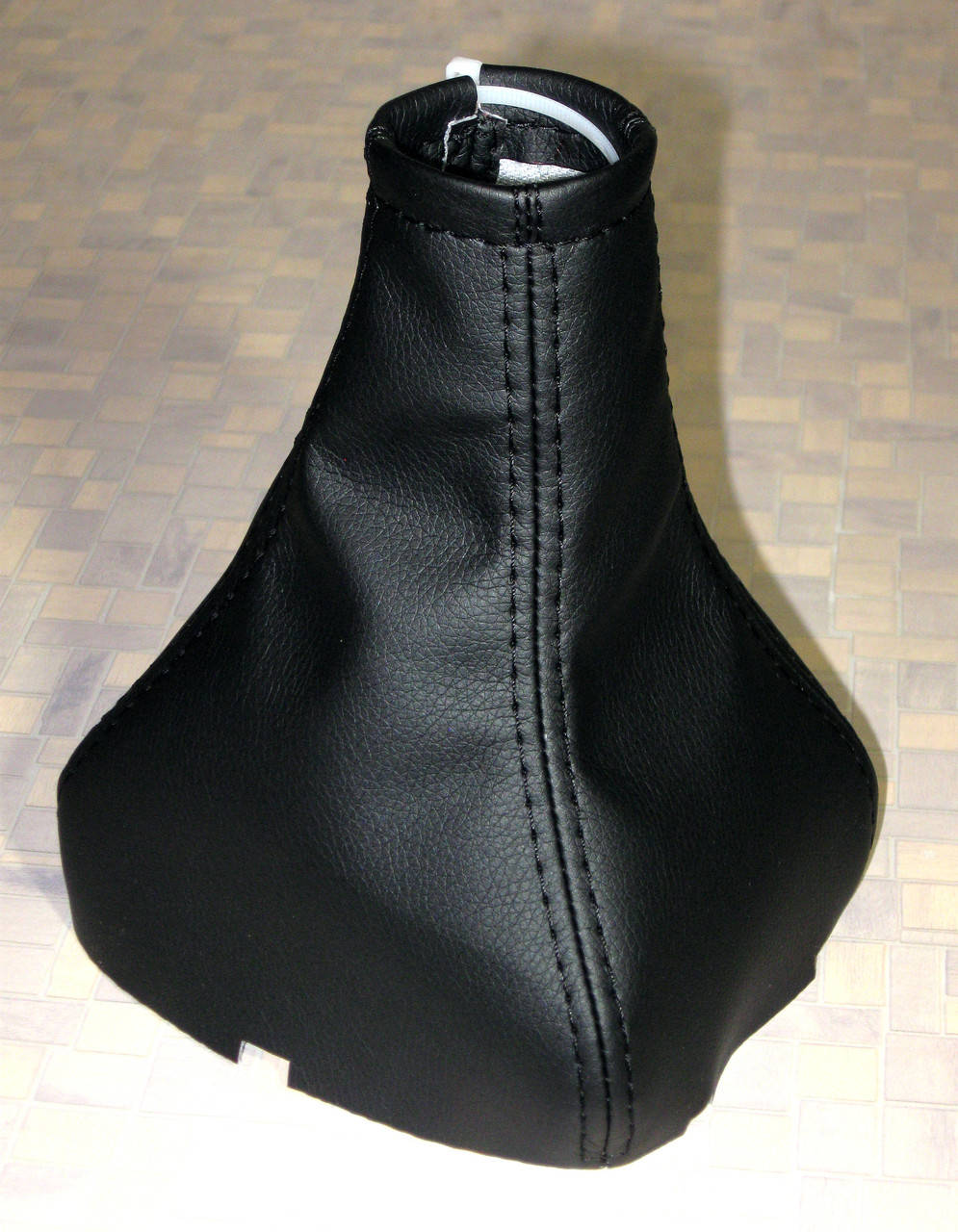 Чехол ручки КПП Шевроле Лачетти, чёрный с чёрными строчками
Чехол ручки КПП Шевроле Лачетти, чёрный с чёрными строчками