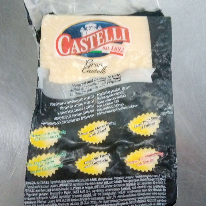 Сир пармезан Gran Castelli Італія 1 кг
Сир пармезан Gran Castelli Італія 1 кг