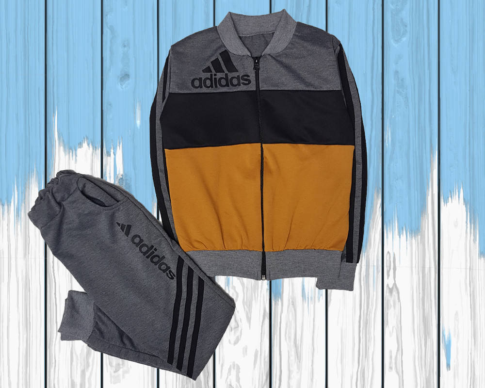 Спортивный костюм для мальчика 
Спортивный костюм для мальчика