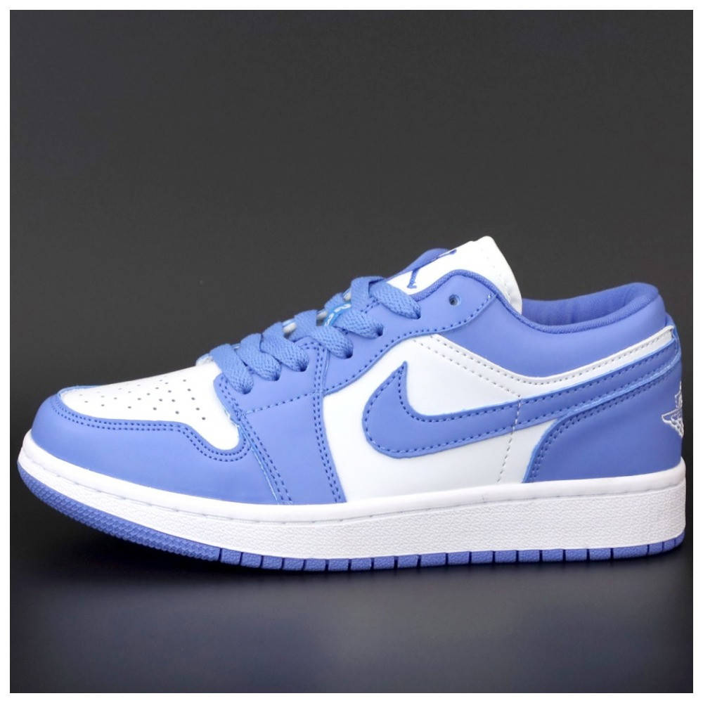 Женские кроссовки Nike Air Jordan 1 Retro Low, кожаные кроссовки найк аир джордан 1 ретро лов, Голубой
Женские кроссовки Nike Air Jordan 1 Retro Low, кожаные кроссовки найк аир джордан 1 ретро лов, Голубой