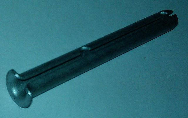 Втулка (палец) петли двери 8.1х72.5мм 0132909 9130913 0132607/90504667 OPEL AsG AsH ZafB Tigra-A Meriva-A Cal
Втулка (палец) петли двери 8.1х72.5мм 0132909 9130913 0132607/90504667 OPEL AsG AsH ZafB Tigra-A Meriva-A Cal