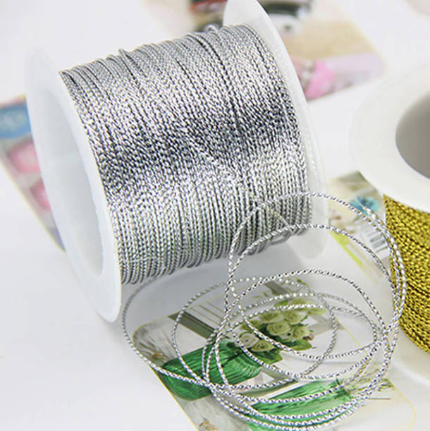 Декоративный металлизированный шнур 1 мм, серебро (5 м)
Декоративный металлизированный шнур 1 мм, серебро (5 м)