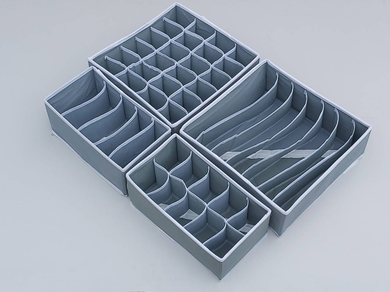 Набор органайзеров из 4 штук для хранения мелких предметов одежды серого цвета, Серый
Набор органайзеров из 4 штук для хранения мелких предметов одежды серого цвета, Серый