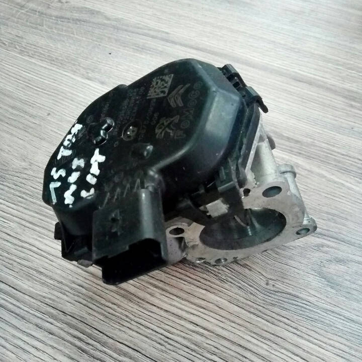 Дросельная заслонка Citroen Peugeot Ford 1.5TDCI 1.6HDi 9807238580 V29039645 FM5Q9E926AA
Дросельная заслонка Citroen Peugeot Ford 1.5TDCI 1.6HDi 9807238580 V29039645 FM5Q9E926AA