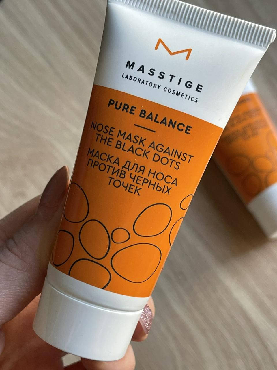 Маска для носа против черных точек Masstige Pure Balance Nose Mask Against The Black Dots
Маска для носа против черных точек Masstige Pure Balance Nose Mask Against The Black Dots