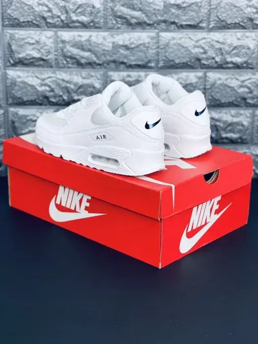 Мужские белые летние кроссовки Nike Air Max 90 білі кросівки Найк 90 41, 40, женские, Белый
Мужские белые летние кроссовки Nike Air Max 90 білі кросівки Найк 90 41, 40, женские, Белый