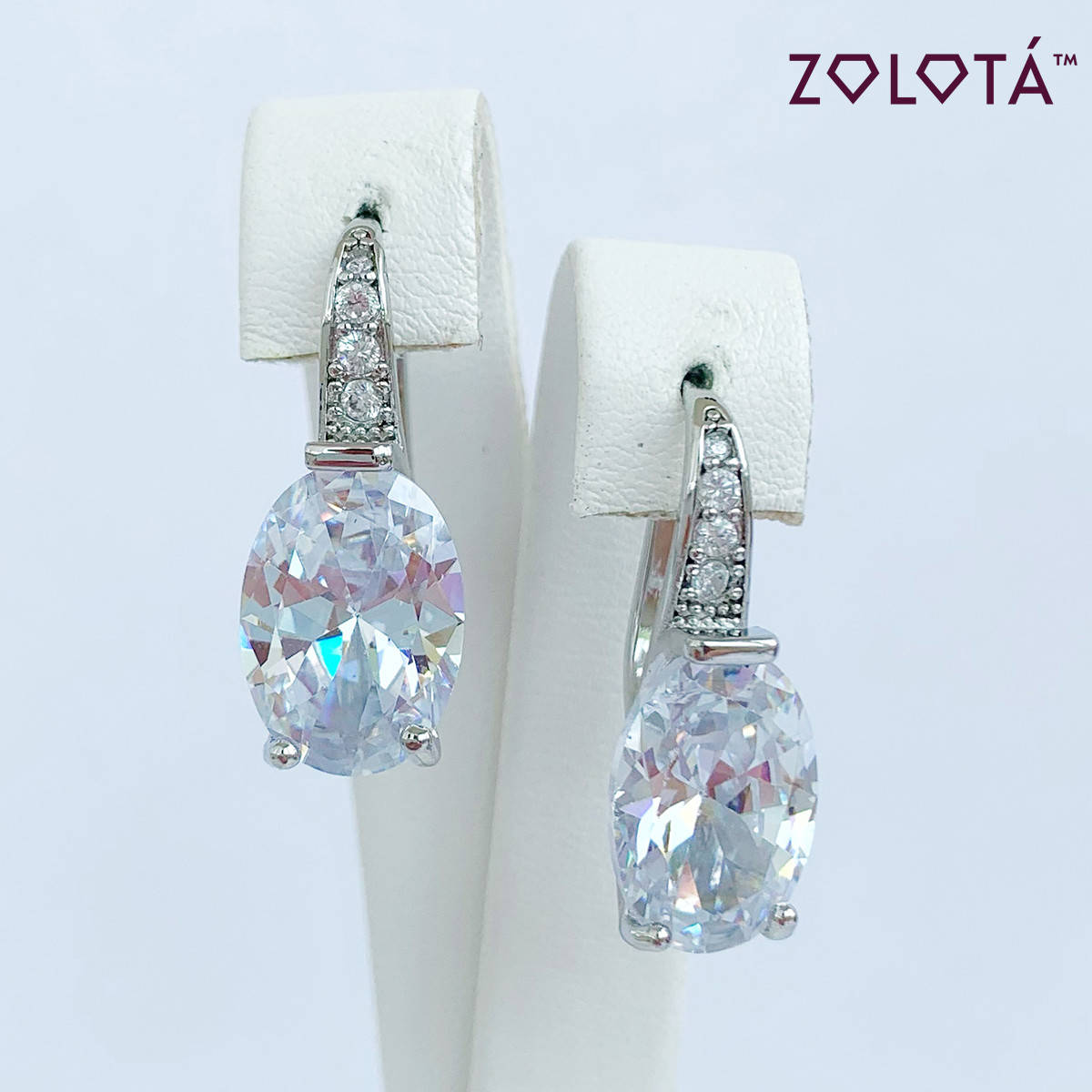 Серьги Zolota, размер 25х11 мм, белые фианиты (куб. цирконий), вес 4 г, родий, ЗЛ01539 (1)
Серьги Zolota, размер 25х11 мм, белые фианиты (куб. цирконий), вес 4 г, родий, ЗЛ01539 (1)