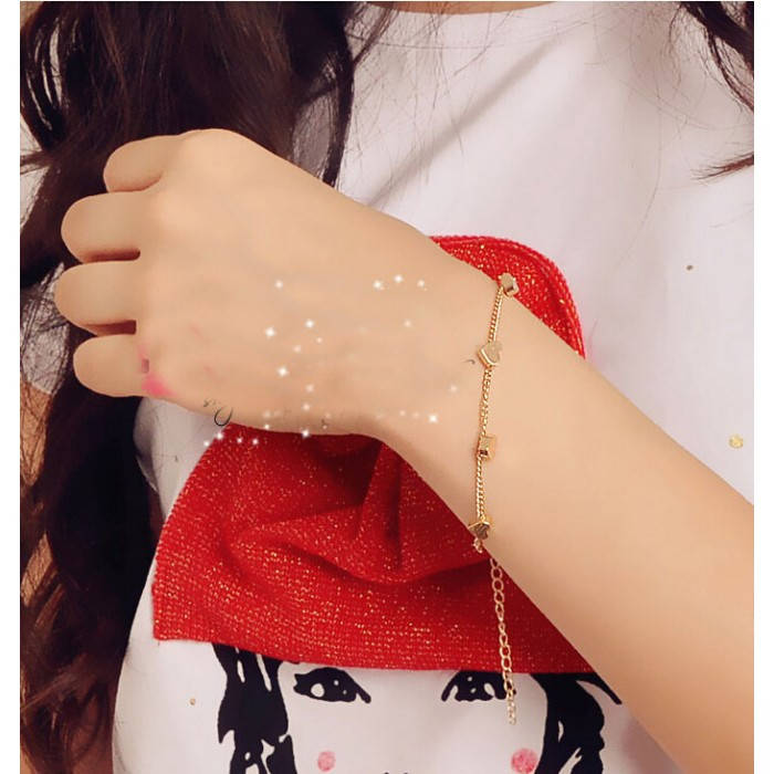 Браслет с сердечками "Heart Chain", золото 
Браслет с сердечками "Heart Chain", золото